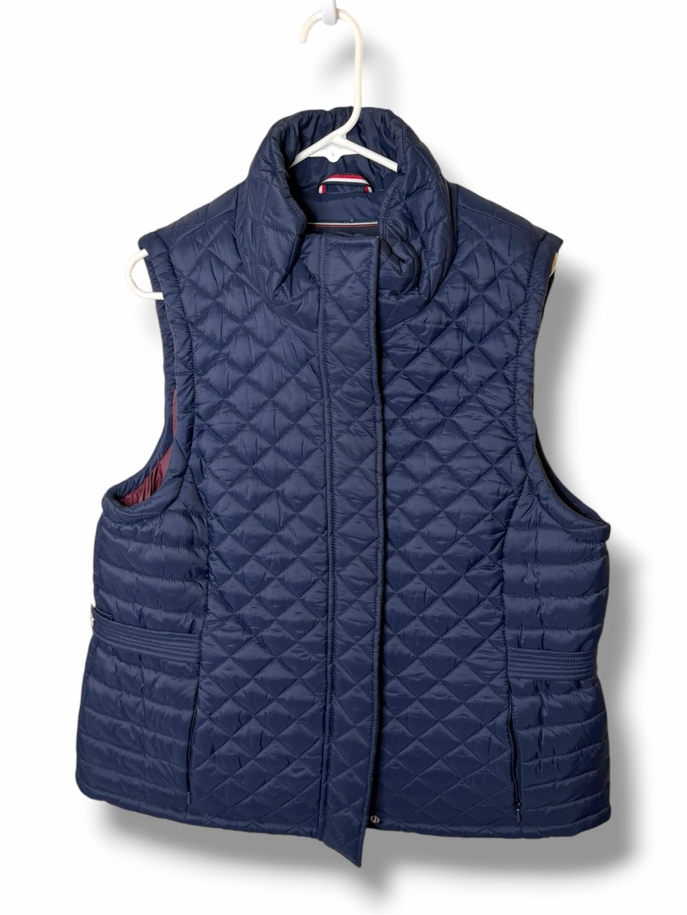NWOT Tommy Hilfiger Navy Blue Quilted Vest with Zipper and Snap Closure